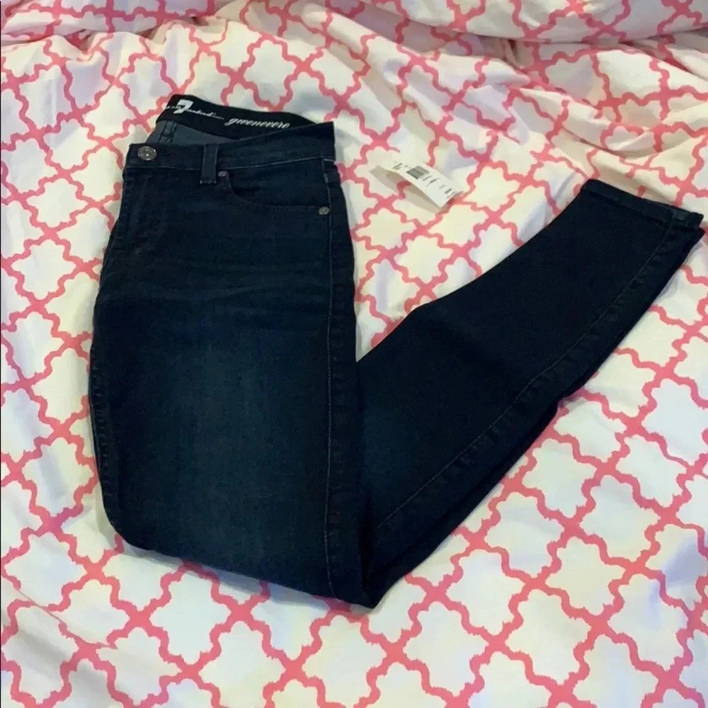 NWT 7 for all Mankind Gwenevere skinny jeans